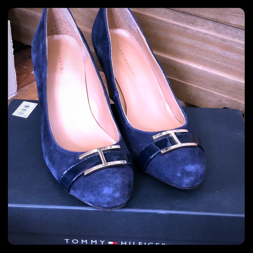 Womens Tommy Hilfiger dress shoes
